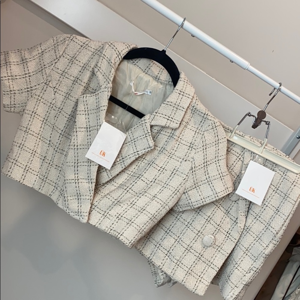 NEW Suit set